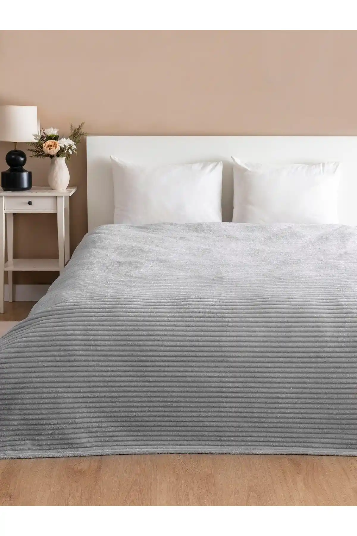 Fitilli Battaniyelerle Dekorasyonda Şıklık ve Konforu Bir Arada Yakalayın