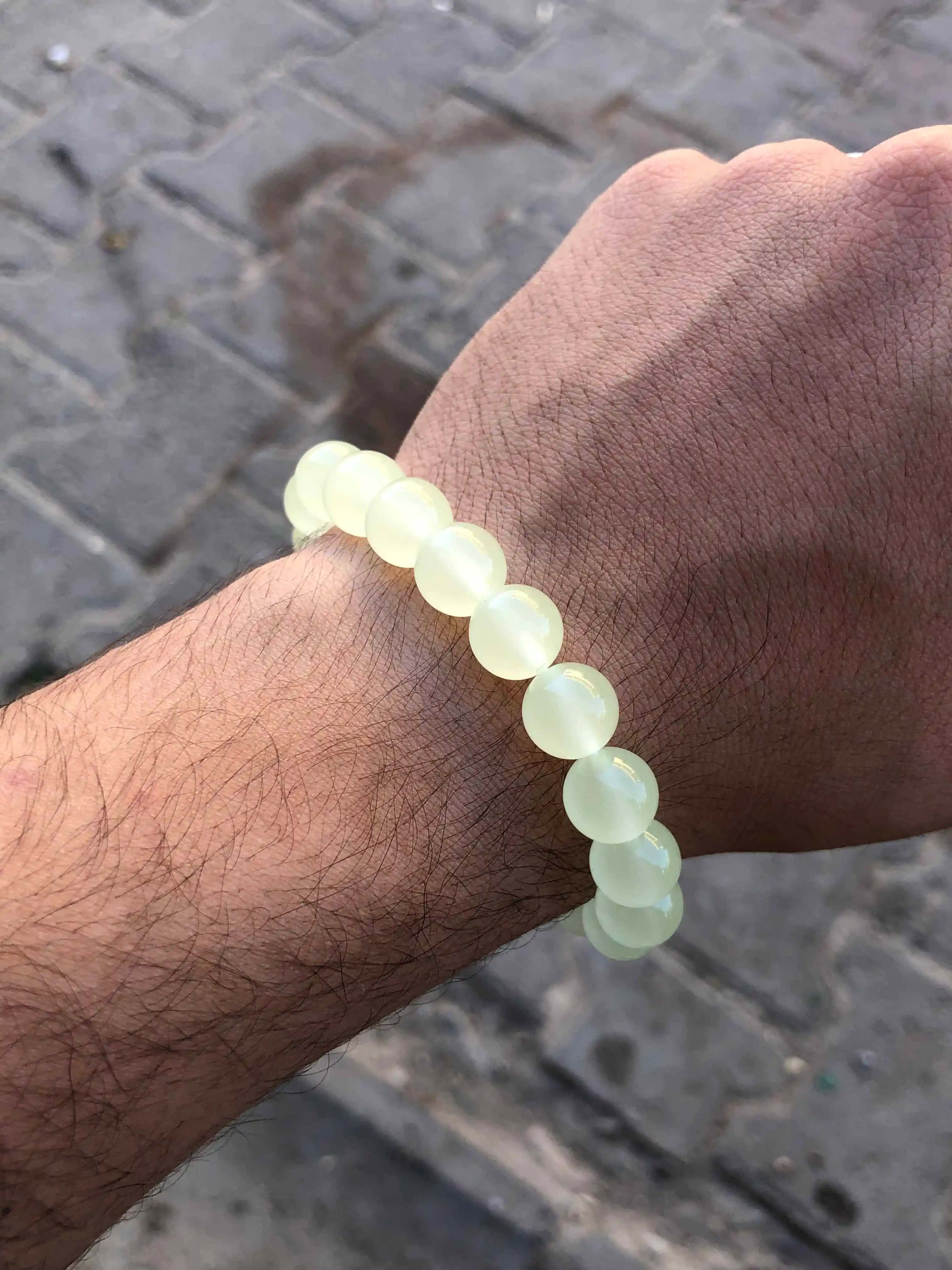 Fosforlu Bilekliklerle Modern ve Çekici Dekorasyon Fikirleri