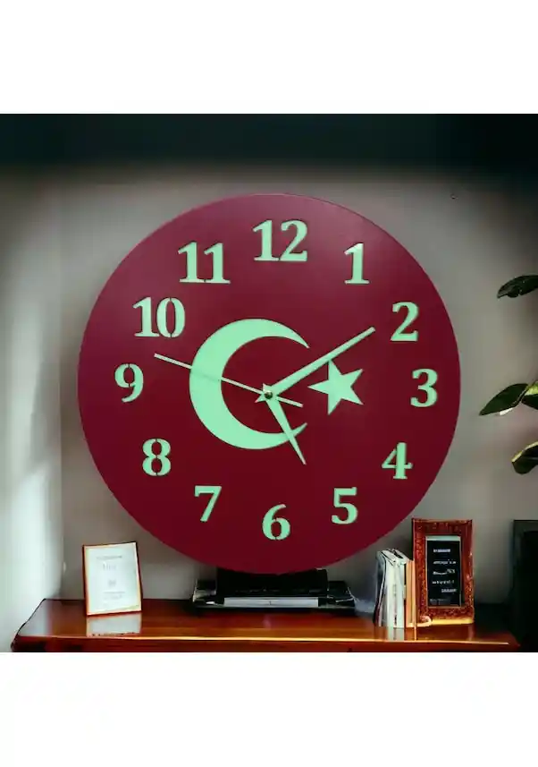 Fosforlu Duvar Saatleri ile Dekorasyonunuza Modern ve Işıltılı Dokunuşlar Katın