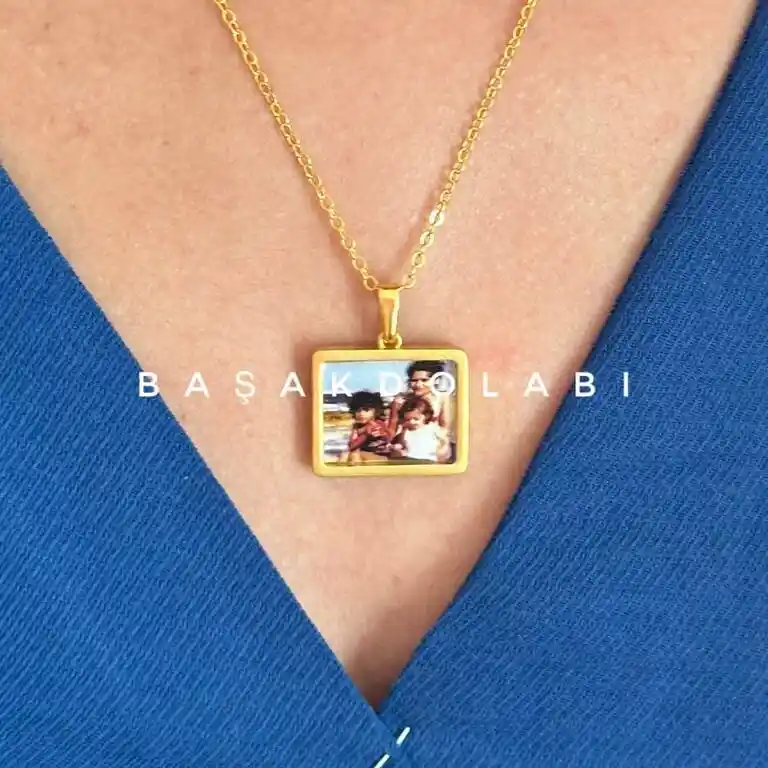 Fotografli Kolye ile Kişisel ve Modern Dekorasyon Fikirleri ve Kullanım Önerileri