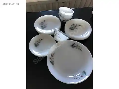 Fransız Arcopal tabaklar: dayanıklı ve şık tasarımlarla dekorasyonunuza zarafet katın