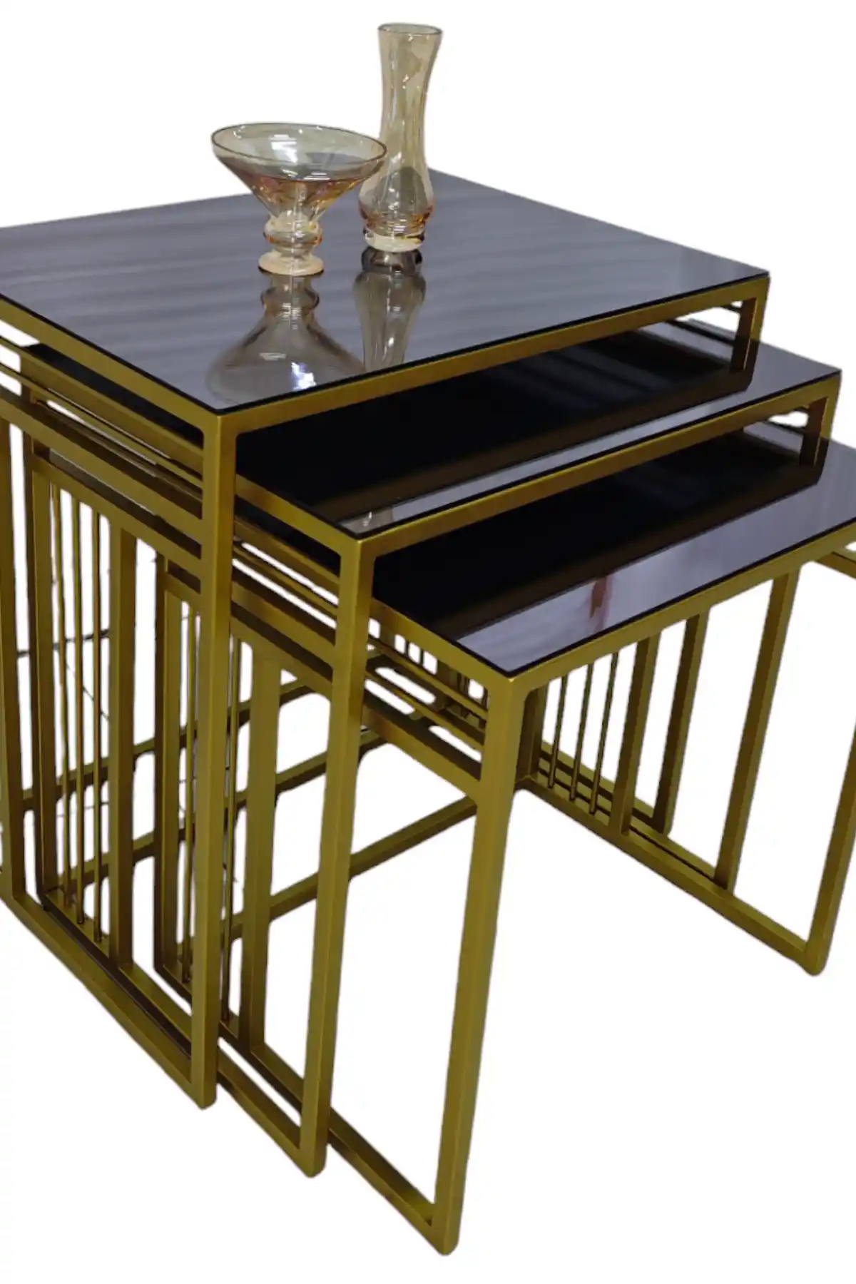 Füme Aynalı Zigon Sehpa ile Modern ve Şık Dekorasyon Çözümleri