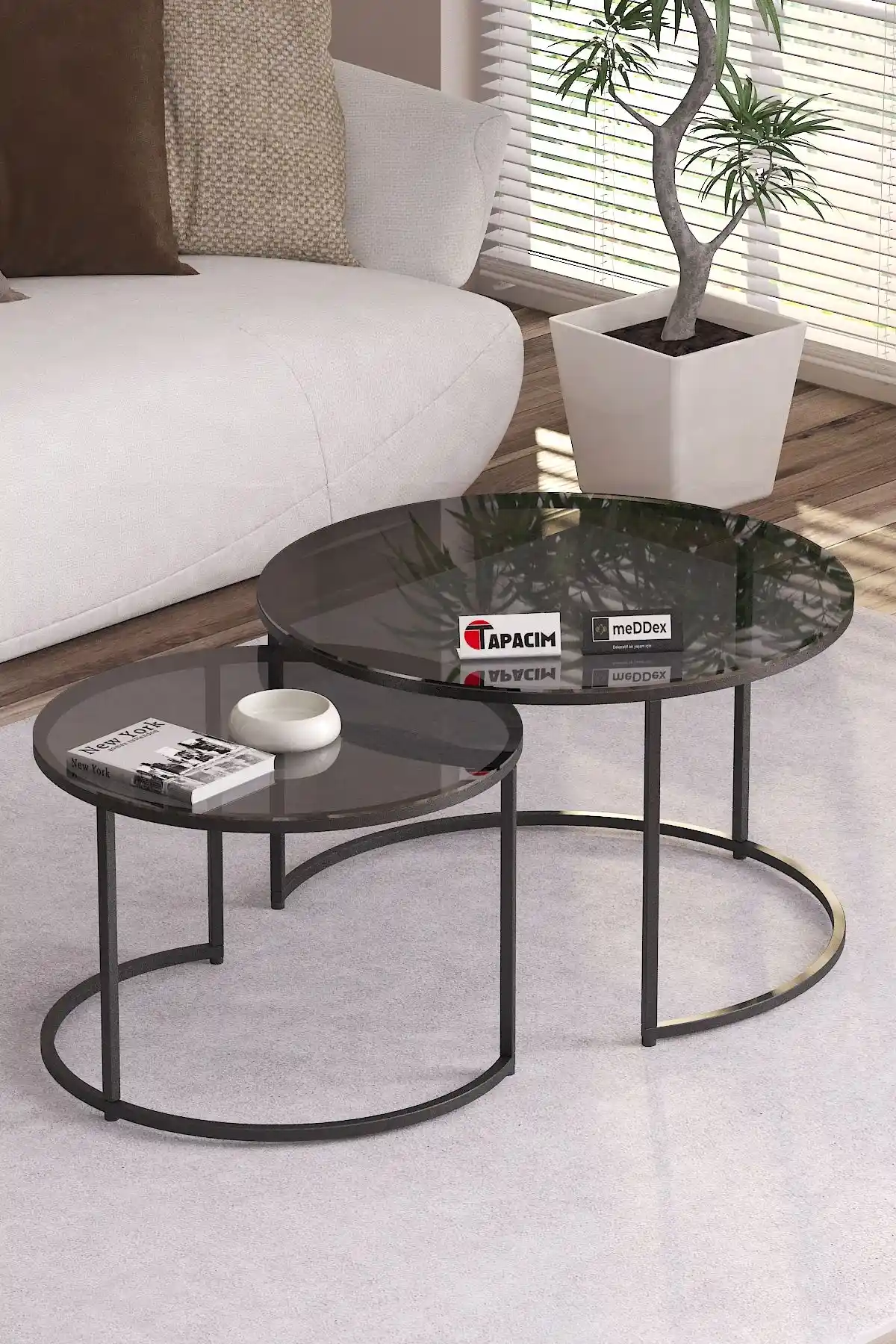 Füme Cam Orta Sehpa ile Modern ve Şık Dekorasyon Çözümleri