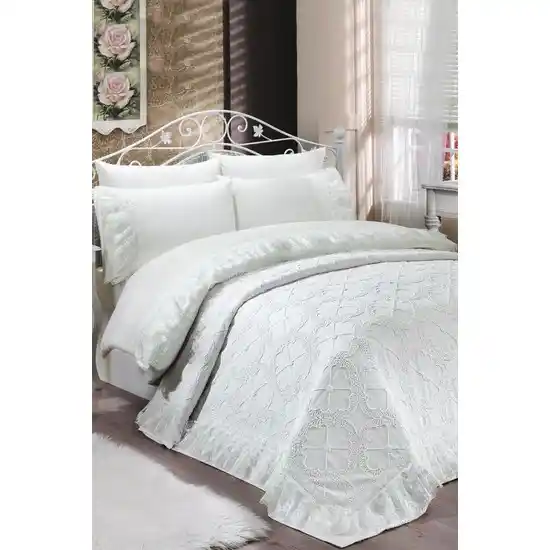 Gelin Home Nevresim Pike Setleriyle Yatak Odası Dekorasyonunda Şıklık ve Konfor