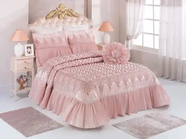 Gelin Yatak Örtüsü Modelleri 2025 Trendleri ve Dekorasyon Uyumları