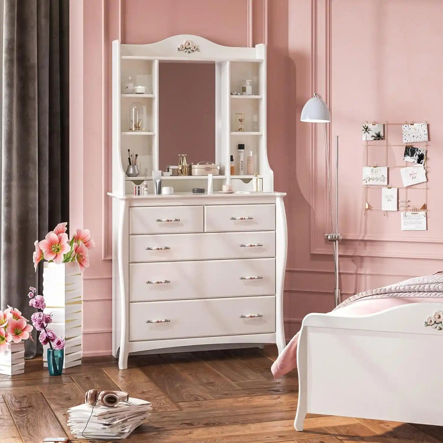 Genç Odalarında Aynanın Dekoratif ve İşlevsel Rolü: Modern Trendler ve Dekorasyon İpuçları