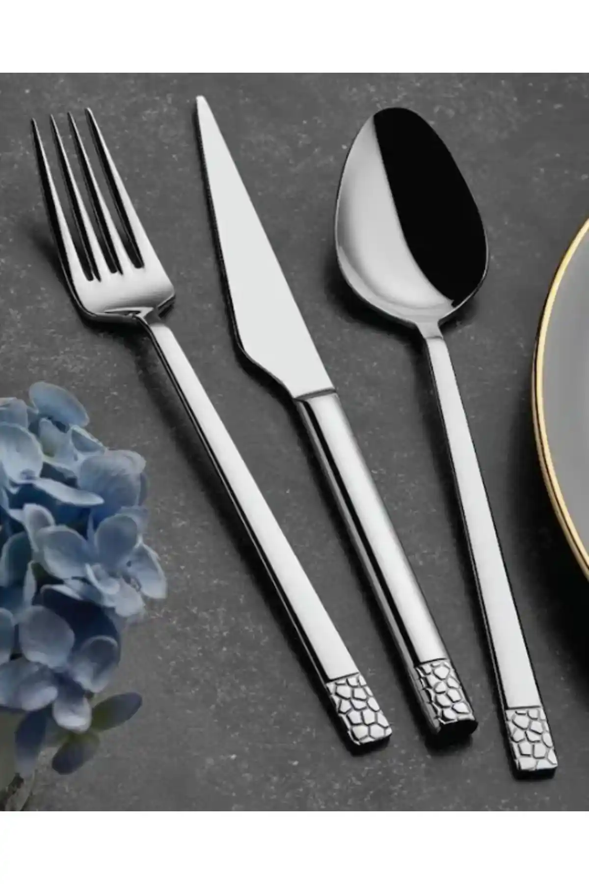 Geniş 90 Parça Çatal Bıçak Takımı ile Mutfaklarınızda Şıklık ve Fonksiyonellik