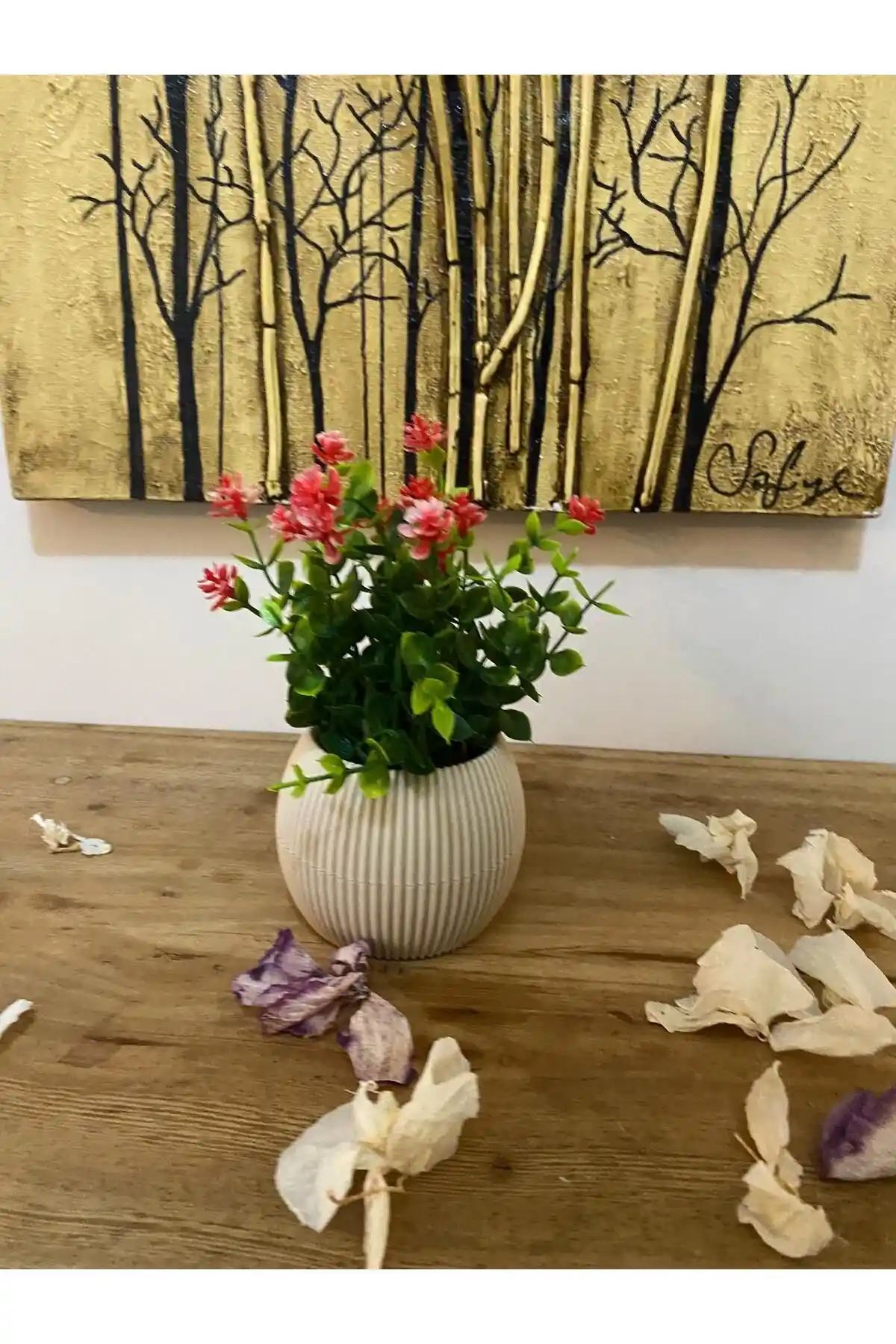 Gerçekçi Yapay Bitkilerle Dekorasyonda Doğallık ve Estetiği Yakalamak