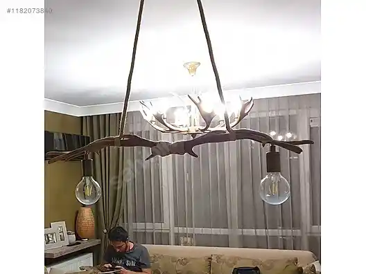 Geyik Boynuzu Avize ile Doğal ve Rustik Dekorasyon Trendleri 2023