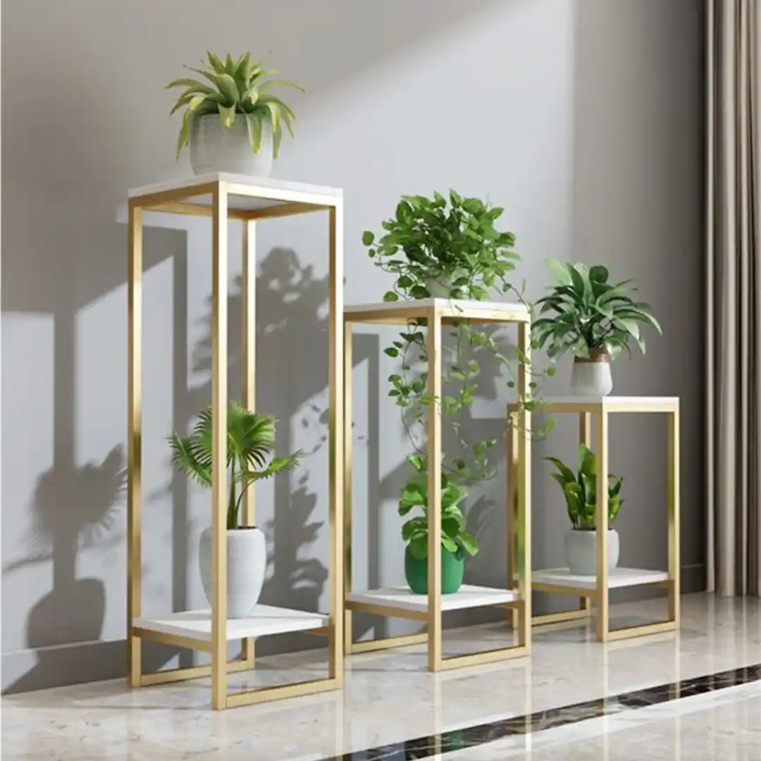 Gold Çiçeklikler ile Dekorasyonunuza Zarafet ve Lüks Katmanın Yolları