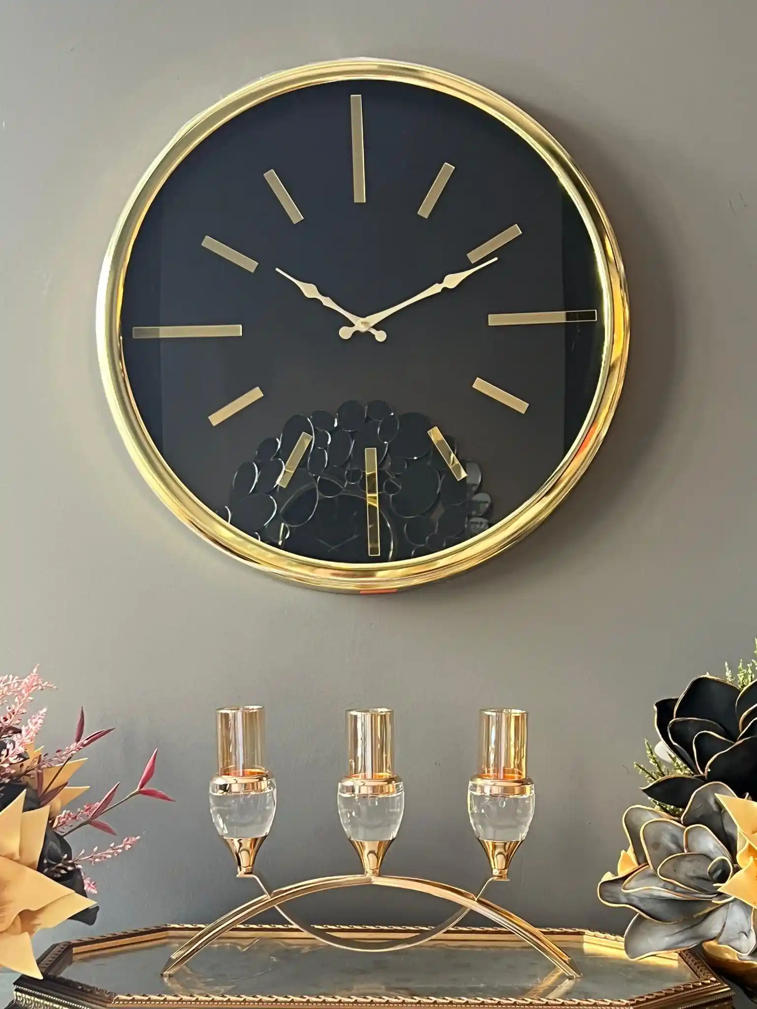 Gold Duvar Saatleri ile Dekorasyonunuza Zarafet Katmanın Yolları ve En İyi Modeller