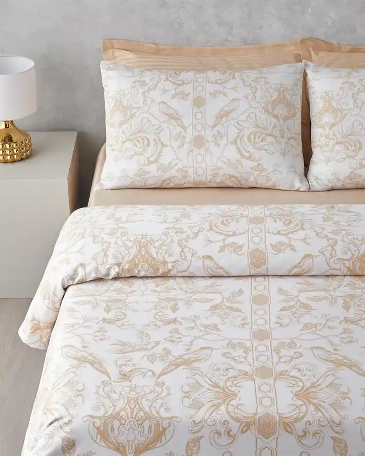 Gold Nevresim Takımıyla Yatak Odalarınıza Şıklık ve Zarafet Katın