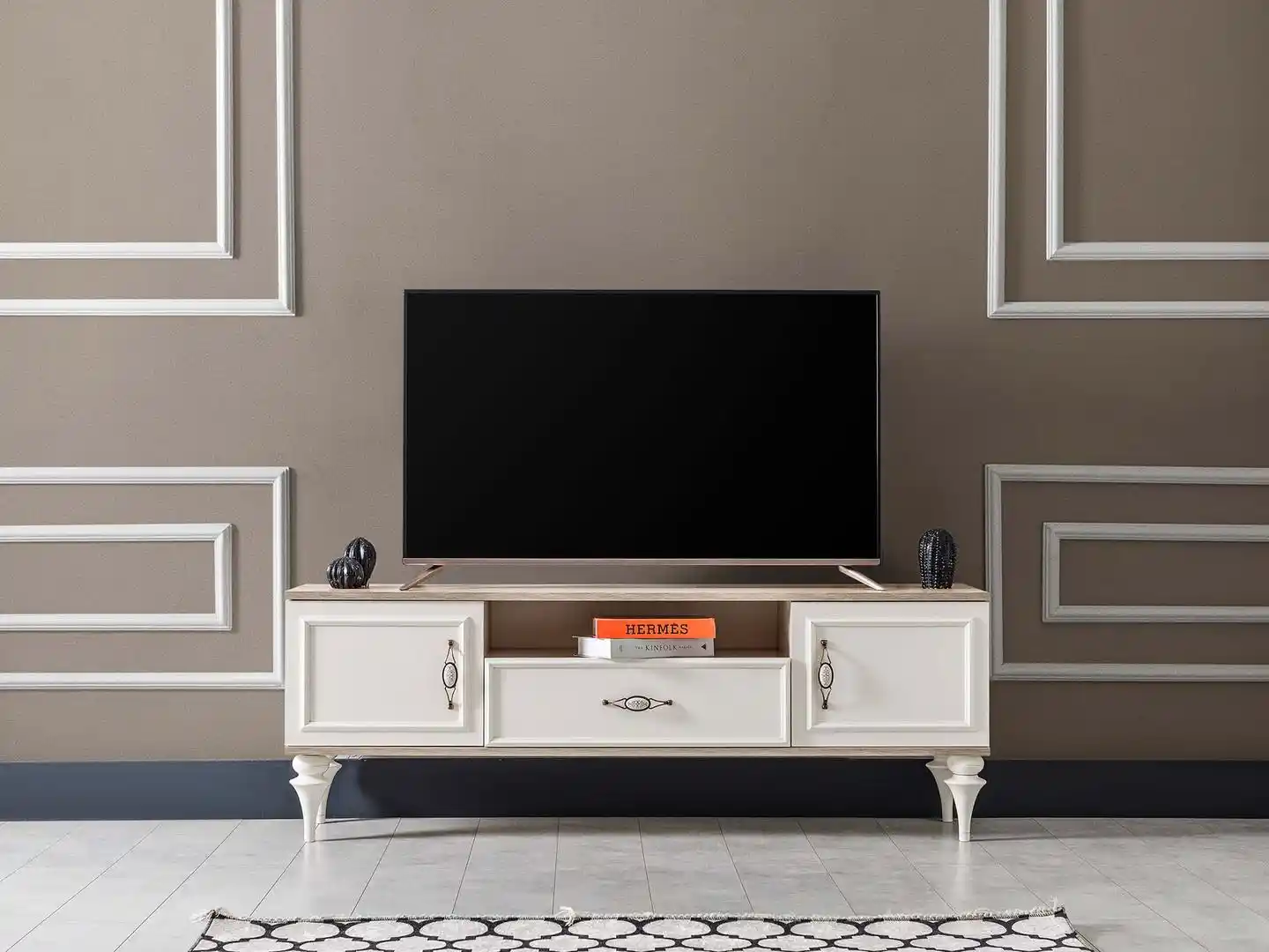 Gold TV Sehpası ile Modern ve Şık Dekorasyon Çözümleri 75-90 Karakter