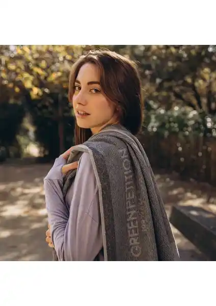 Green Petition ve Delmor Fit Viva Çocuk Plaj Havlusu Karşılaştırması