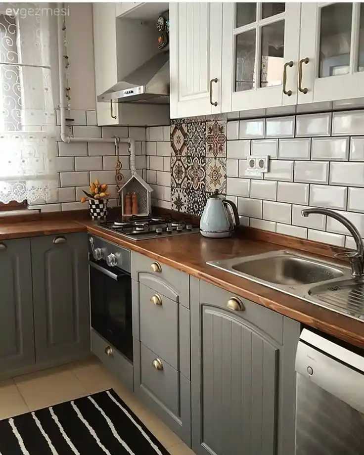 Gri Ahşap Mutfak Modelleri: Modern ve Şık Dekorasyon İpuçları ve Tasarım Trendleri