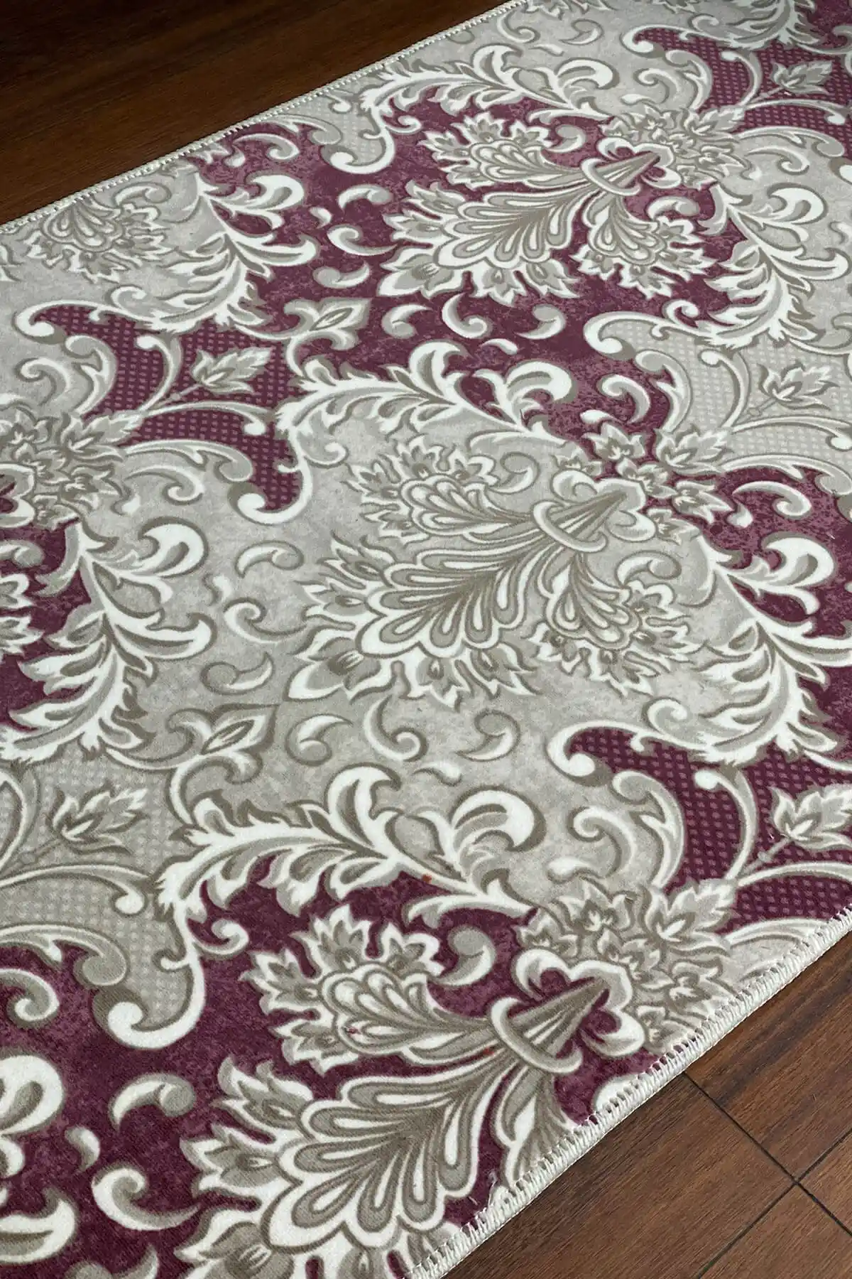 Gül Kurusu Halılarla Dekorasyonda Zarafet ve Sıcaklık Yaratmanın Yolları