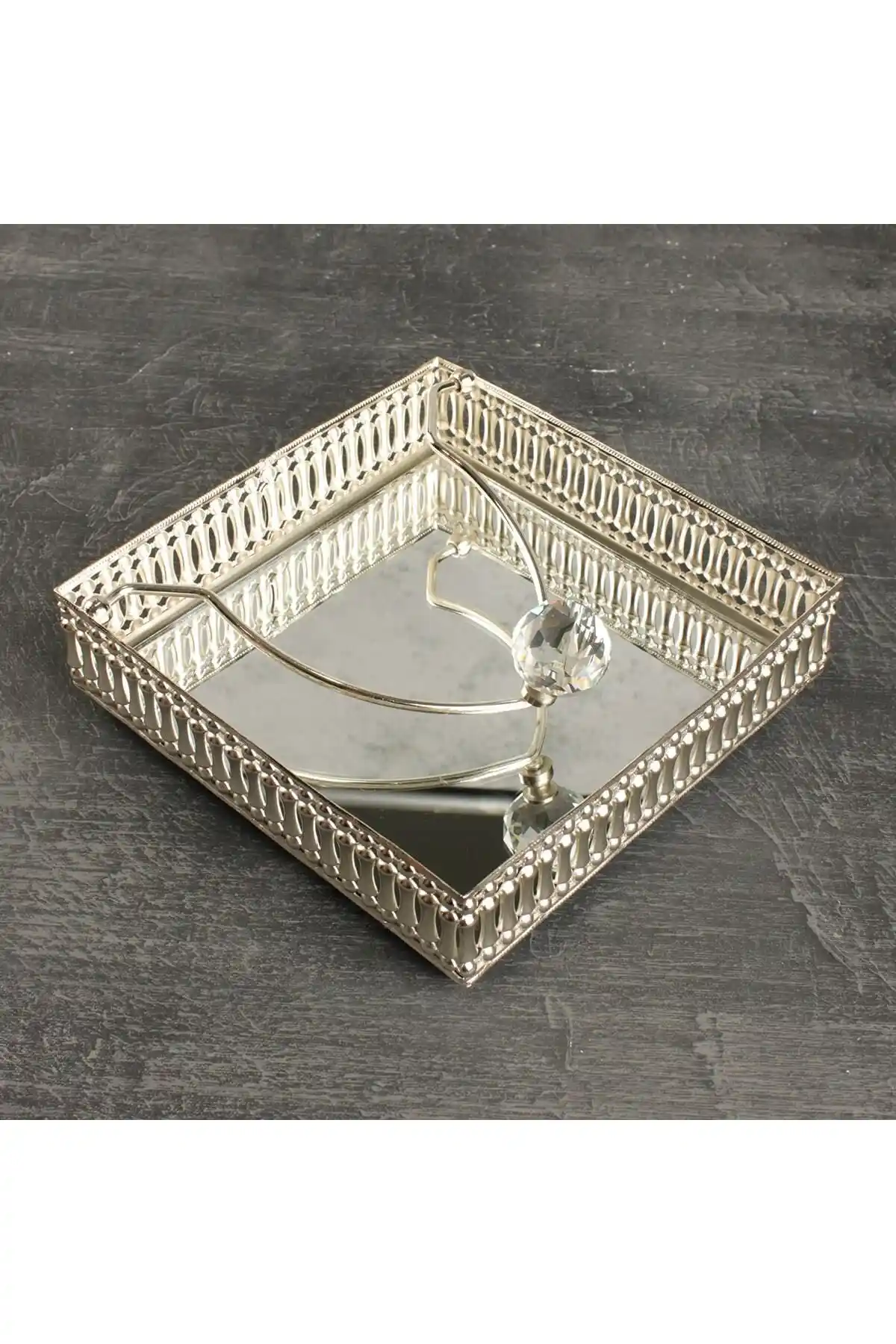 Gümüş Peçeteliklerle Sofranızda Zarafeti Yaratmanın Yolları