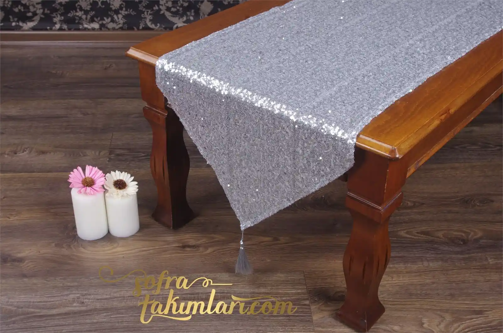 Gümüş Runner ile Modern ve Şık Dekorasyonlar Yaratmanın Yolları