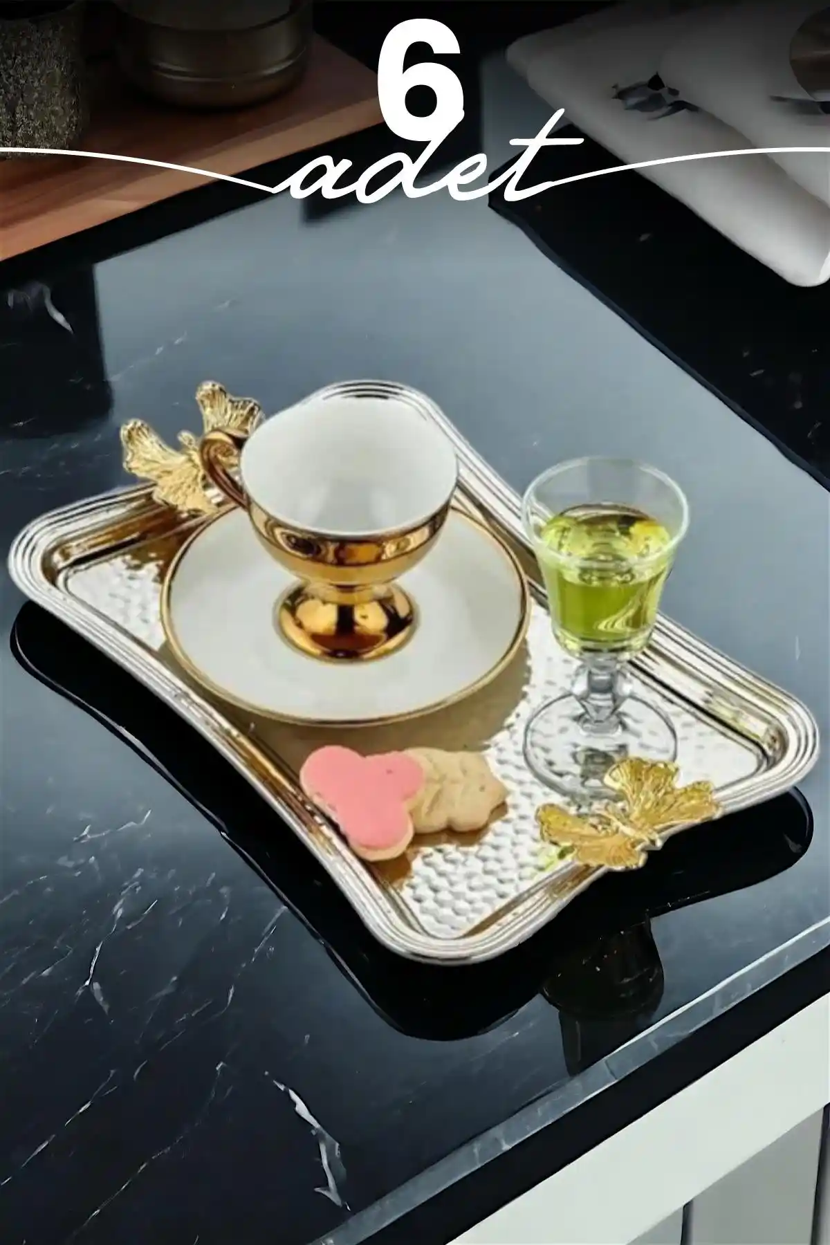 Gümüş Sunum Tepsisi ile Dekorasyonunuza Zarif ve Şık Bir Dokunuş Katın