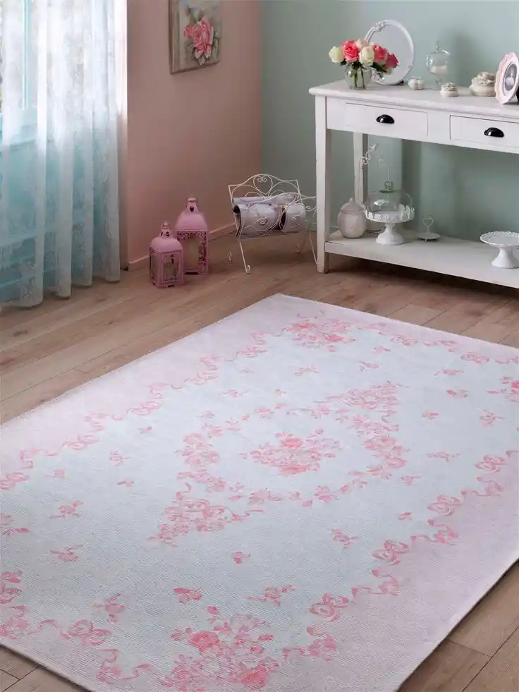 Halı ve Kilim Seçimi ile Ev Dekorasyonunda Zarif ve Sıcak Atmosfer Yaratma Rehberi