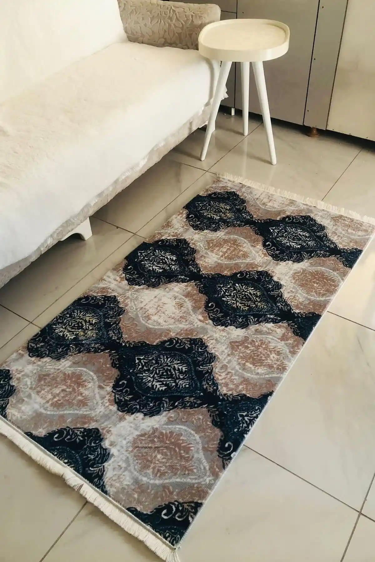Halı ve Yolluk Dekorasyonunda Şıklık ve Fonksiyonellik İçin En İyi Seçenekler ve Trendler