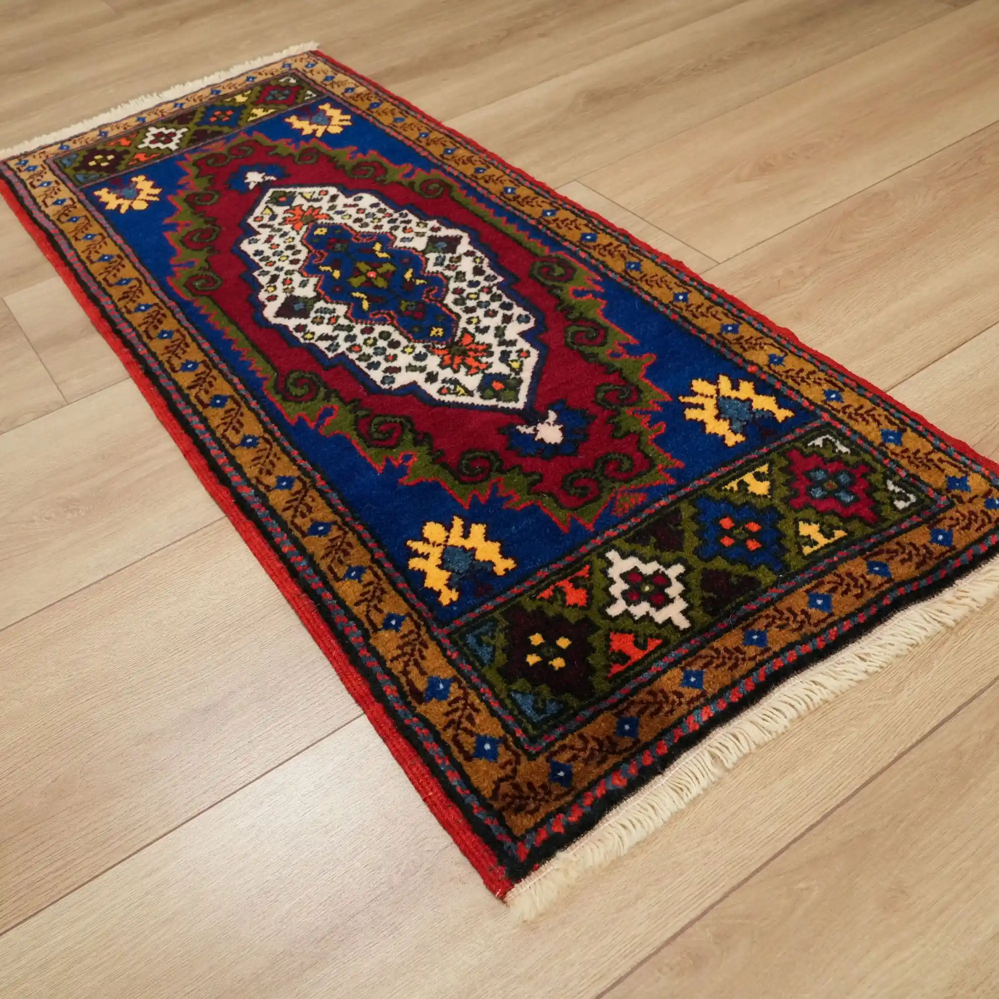 Halı Yastıklarla Dekorasyonda Geleneksel ve Modern Dokunuşlar 2023