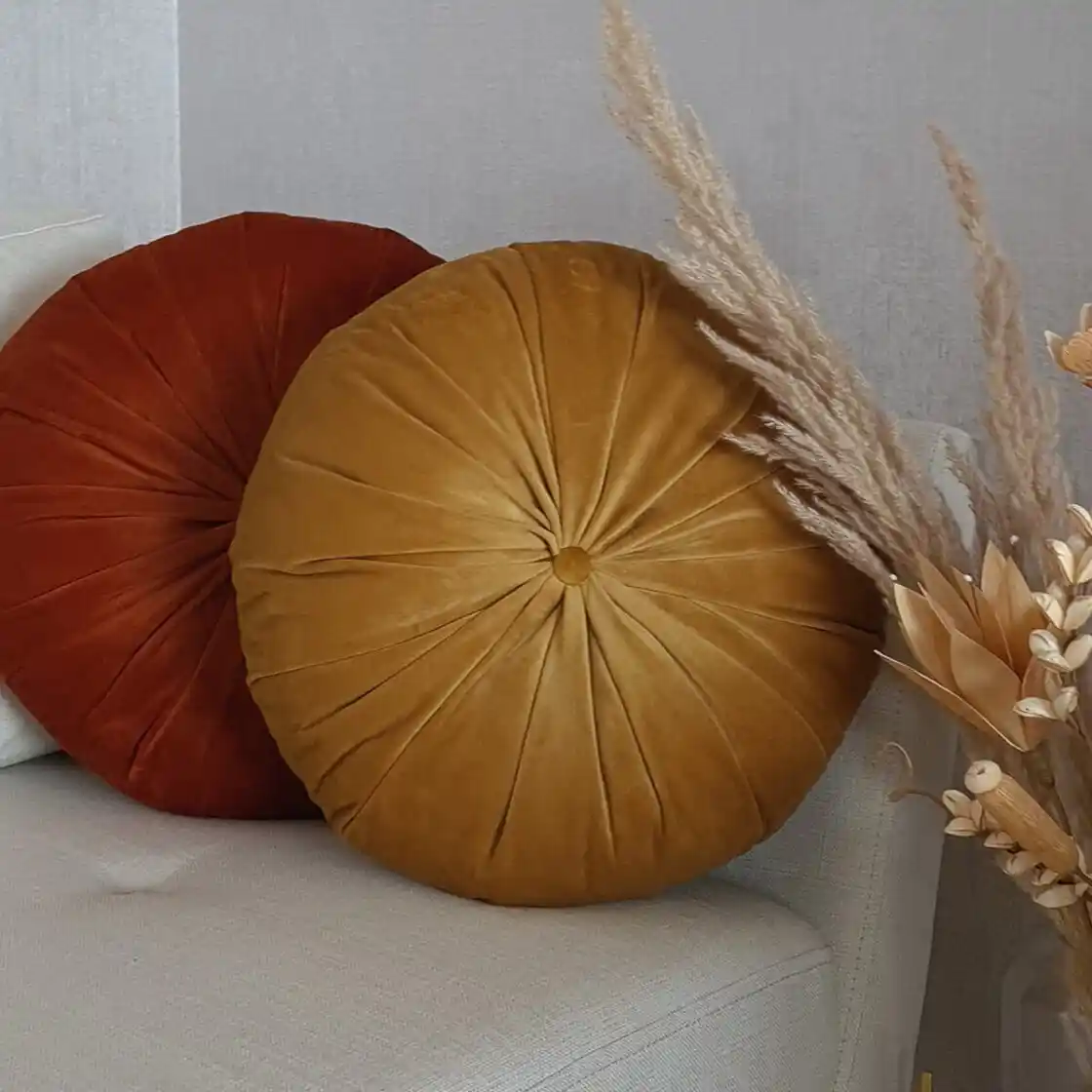 Hardal Kırlentlerle Dekorasyonunuzu Canlandırın Sıcak ve Şık Bir Atmosfer Yaratmanın Yolu