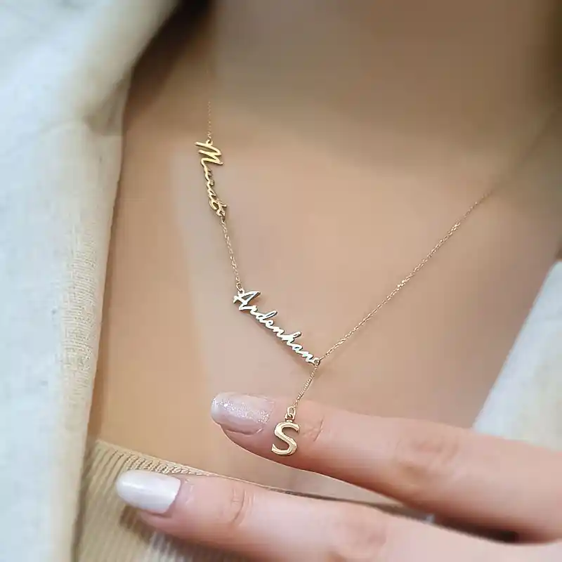 Harfli Kolye ile Kişisel Tarzınızı Yansıtan Dekoratif ve Şık Aksesuarlar