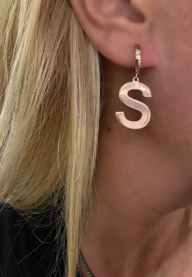 Harfli Küpeler ile Dekorasyonda Kişisel ve Şık Dokunuşlar Yapmanın Yolları