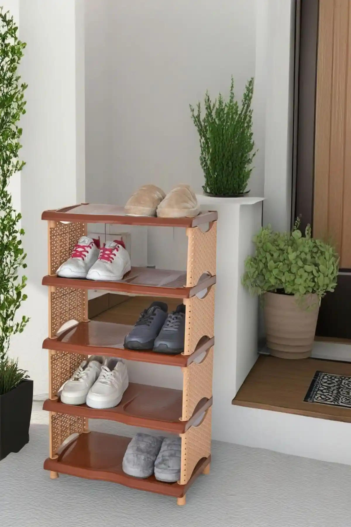 Hasır ayakkabılık ile şık ve fonksiyonel giriş dekorasyonu örnekleri