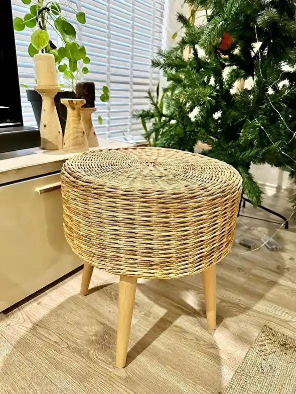 Hasır Bench ile Evinize Doğal ve Şık Bir Dekorasyon Dokunuşu