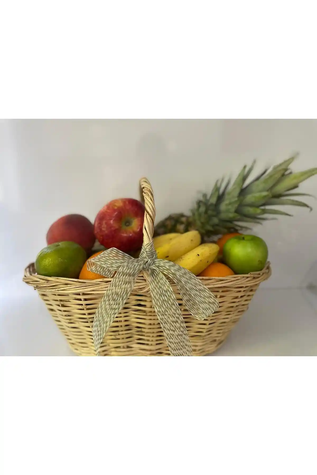 Hasır Meyve Sepetleri ile Mekânlara Doğal ve Sıcak Dekorasyon Dokunuşları