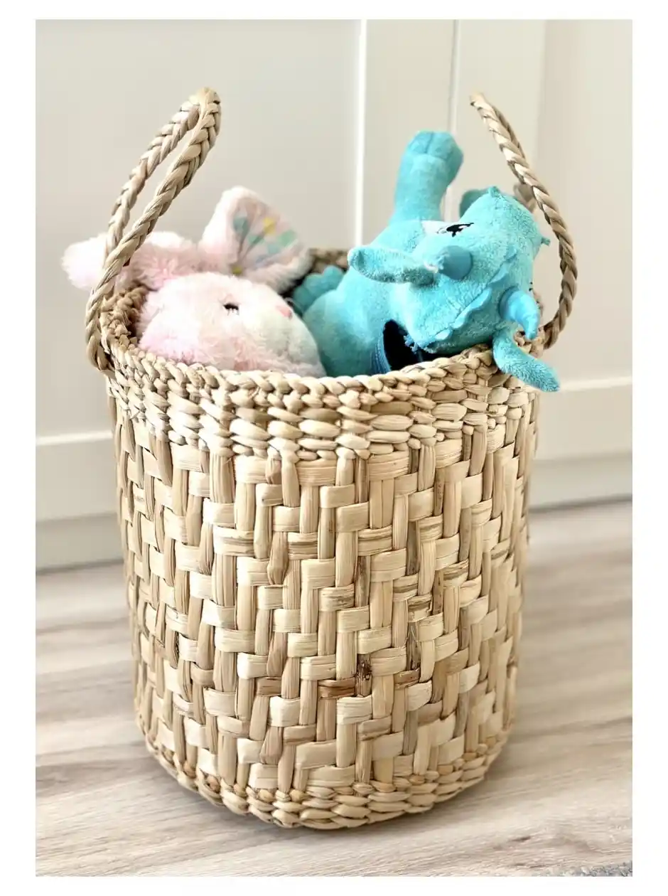 Hasır Oyuncak Sepetleriyle Doğal ve Şık Ev Dekorasyonunu Yaratın