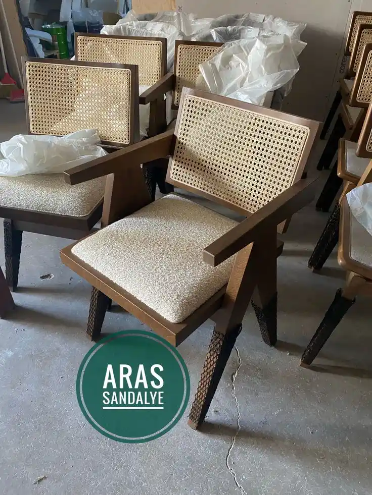 Hasır Sandalye ile Doğal ve Şık Dekorasyon Fikirleri ve Modelleri