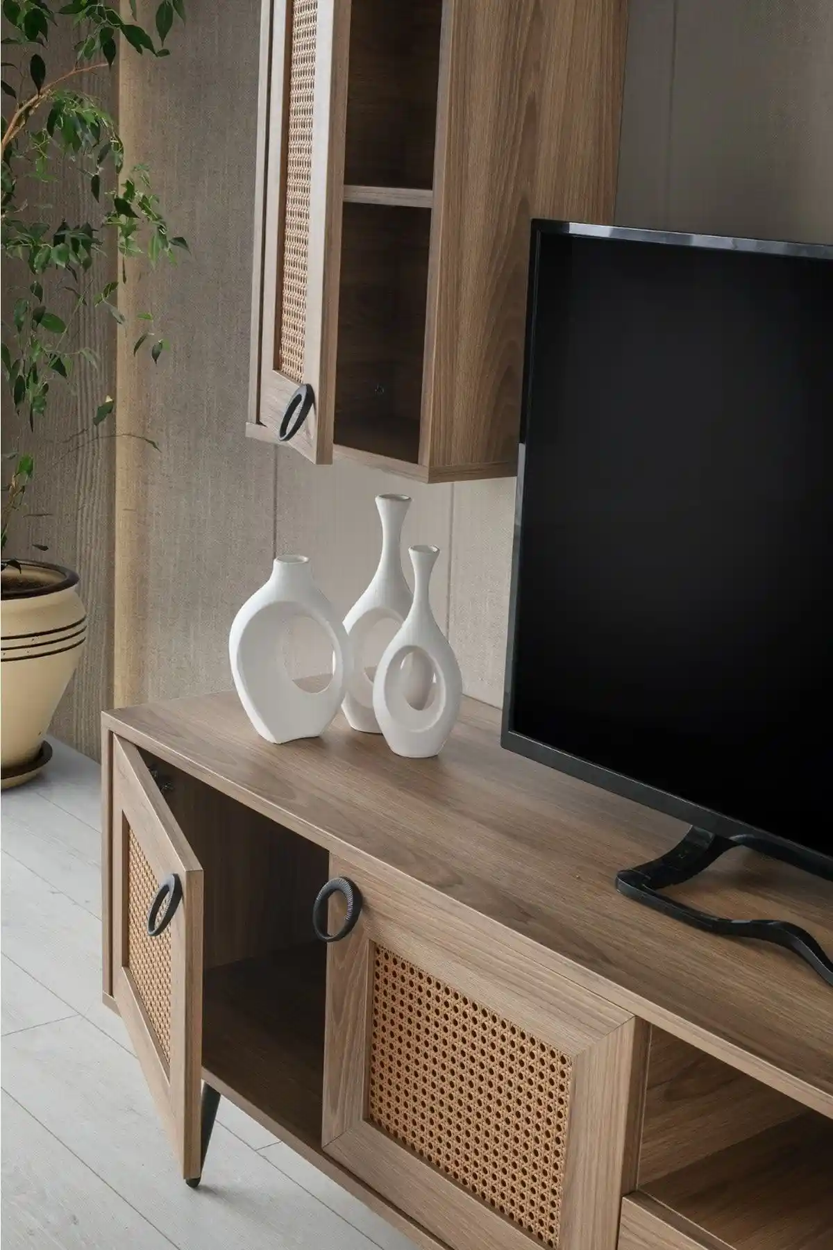 Hasır TV Ünitesi ile Doğal ve Şık Dekorasyon Çözümleri 2023