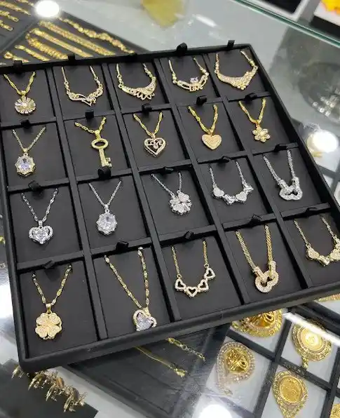 Hediyelik Altın Takılar ile Dekorasyonunuzu Şıklık ve Anlam Katacak Yöntemler