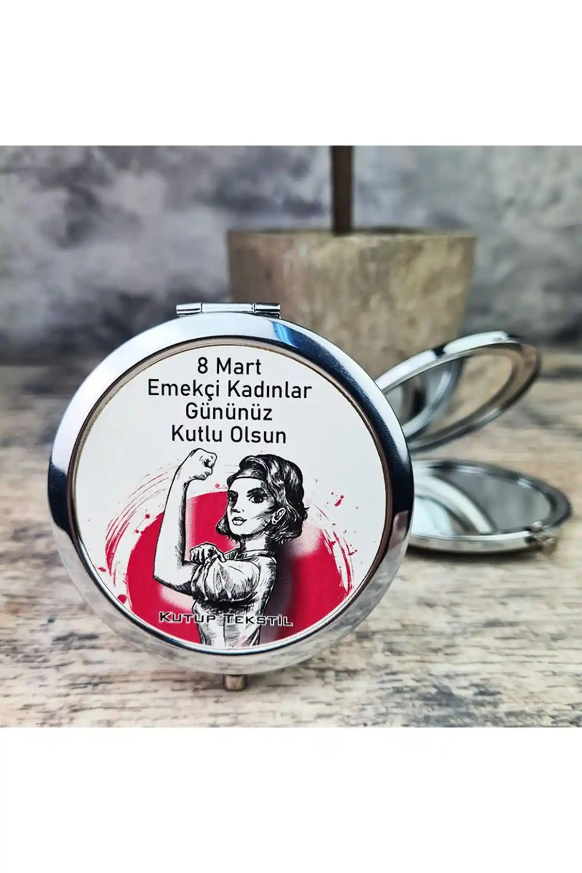 Hediyelik Cep Aynası ile Dekorasyonunuza Şıklık Katmanın Yolları ve Farklı Tasarım Seçenekleri