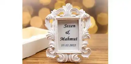 Hediyelik Çerçeve ile Anıları Ölümsüzleştirmenin Şık ve Anlamlı Yolu