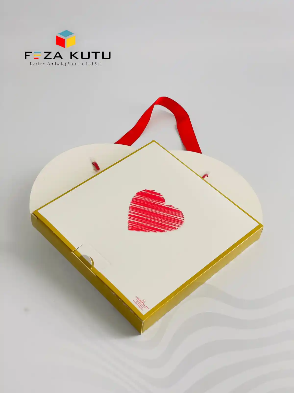 Hediyelik Kalpli Kutular ile Dekorasyonda Şıklık ve Anlam Bir Arada