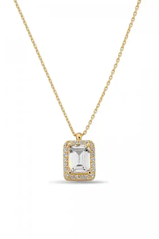 Hediyelik Kolye ile Dekorasyonda Şıklık ve Anlam Birliği Nasıl Sağlanır