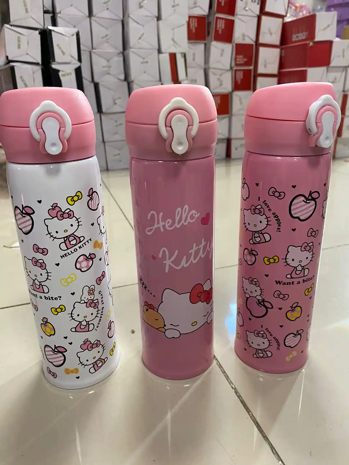 Hello Kitty Termoslarıyla Dekorasyonda Şıklık ve İşlevselliği Birleştiren Fikirler