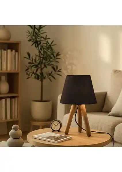 Homing Tasarım Ahşap Krem Kumaş Başlık Abajur: Modern ve Şık İç Mekan Aydınlatma Çözümü