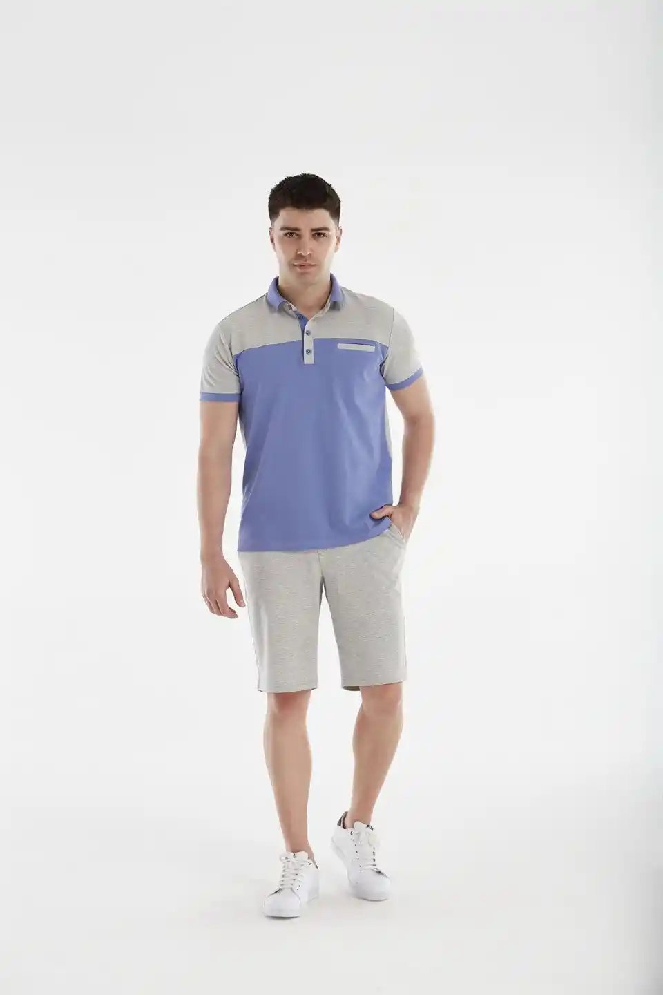 İç Mekan Dekorasyonunda Erkek Pike Takımı ile Şıklık ve Konforun Buluşması