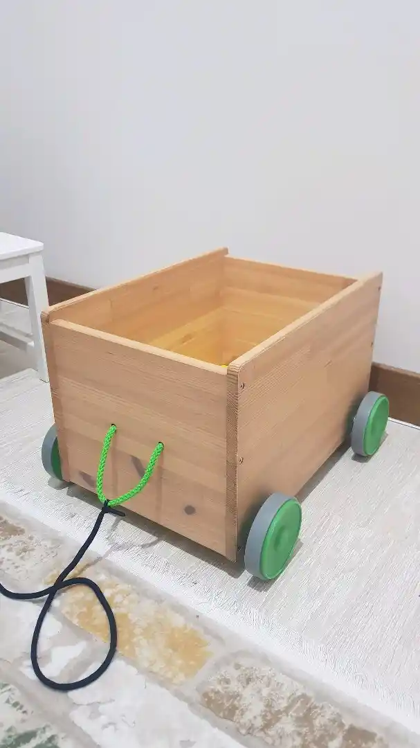 İkea Ahşap Oyuncak Kutuları ile Çocuk Odalarını Şık ve Fonksiyonel Hale Getirin