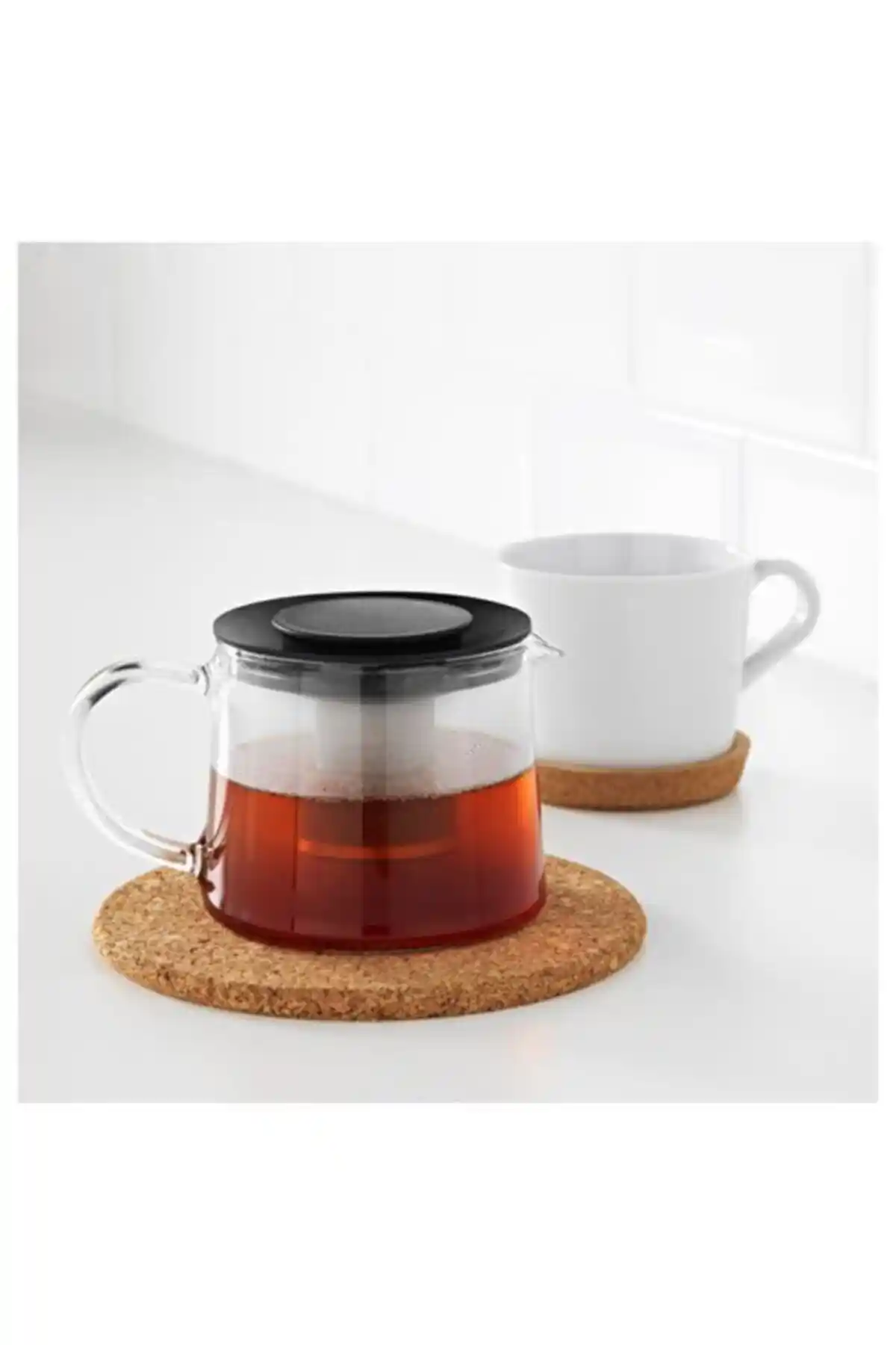 İkea Cam Demlikleriyle Modern Dekorasyonda Şıklık ve Fonksiyonellik Nasıl Sağlanır