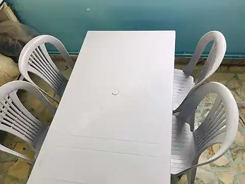 İki El Plastik Masalar: Dekorasyonda Pratik ve Ekonomik Çözümler