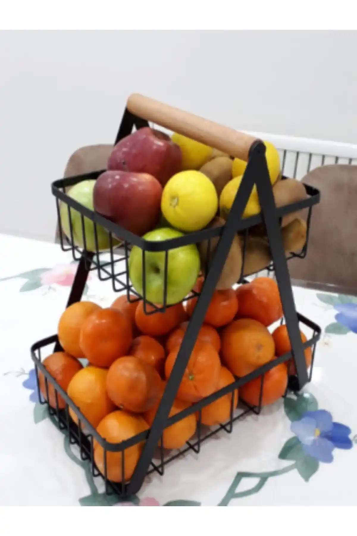 İki Katlı Sunumluk Sepetleriyle Dekorasyonda Şıklık ve İşlevsellik Sağlayan Çözümler