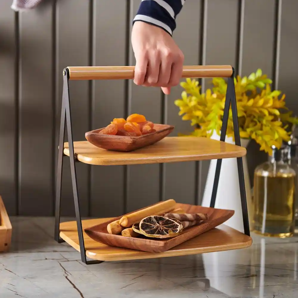 İki Katlı Sunumluklar ile Modern Dekorasyon ve Fonksiyonellik Çözümleri