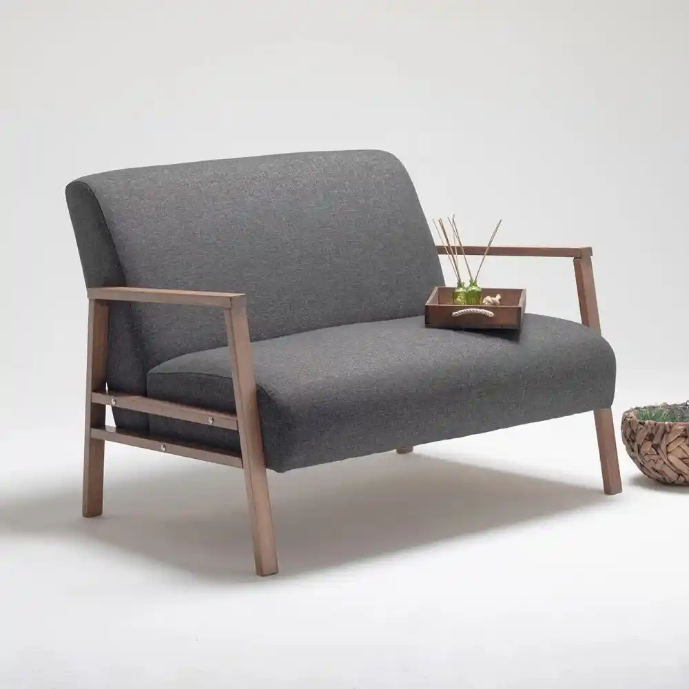 İkili Küçük Koltuklar ile Modern ve Şık Dekorasyon İçin En İyi Seçenekler