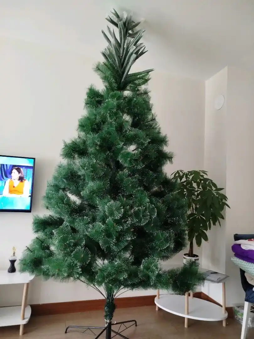 İkinci El Yılbaşı Ağacı ile Ekonomik ve Sürdürülebilir Dekorasyon Seçenekleri